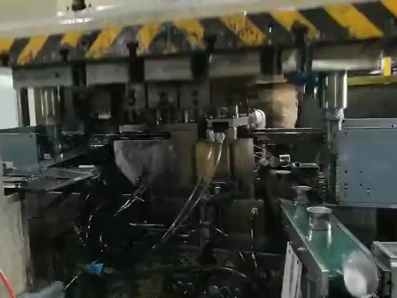 冲床机械手视频